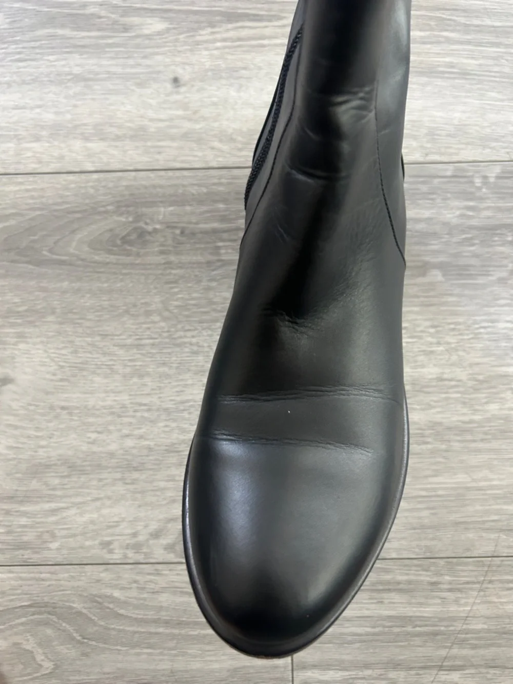 Valentino authentic knee